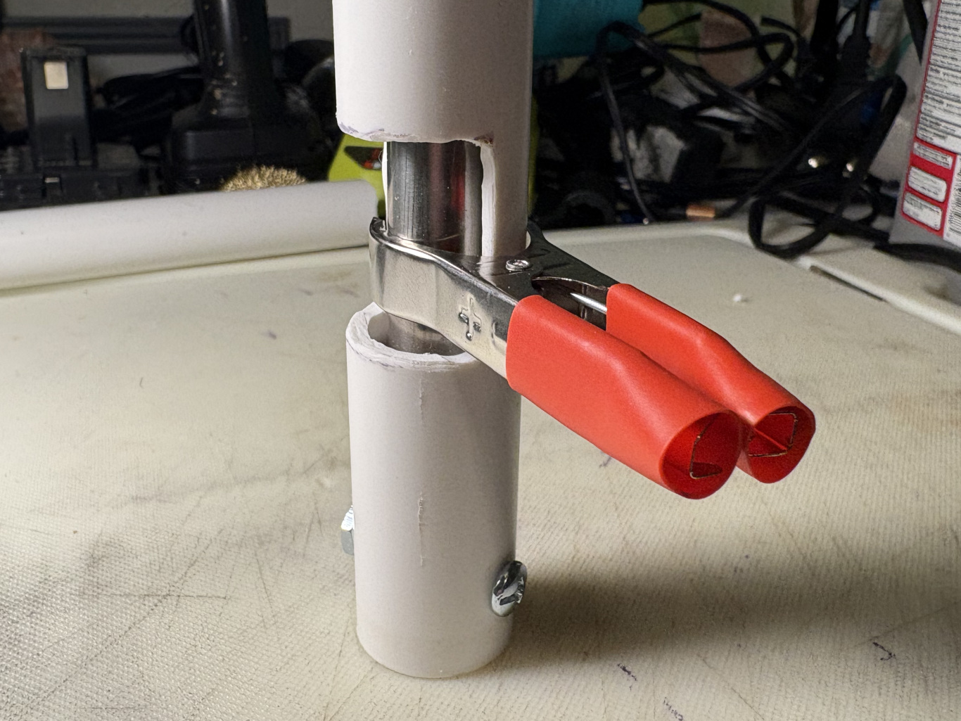 Testing the battery post clip antenna fitment